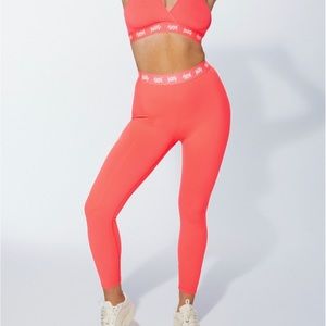 NWOT YITTY leggings